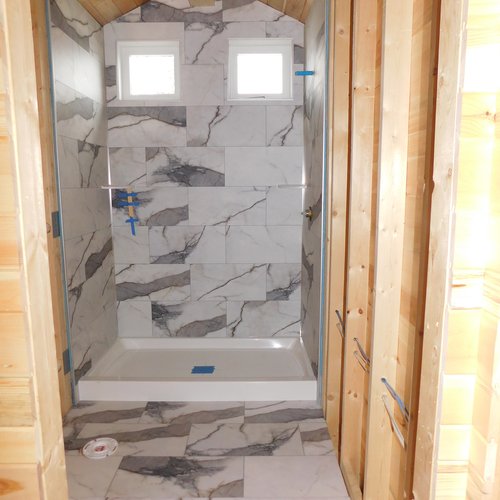 LVT Shower Full height with matching floor